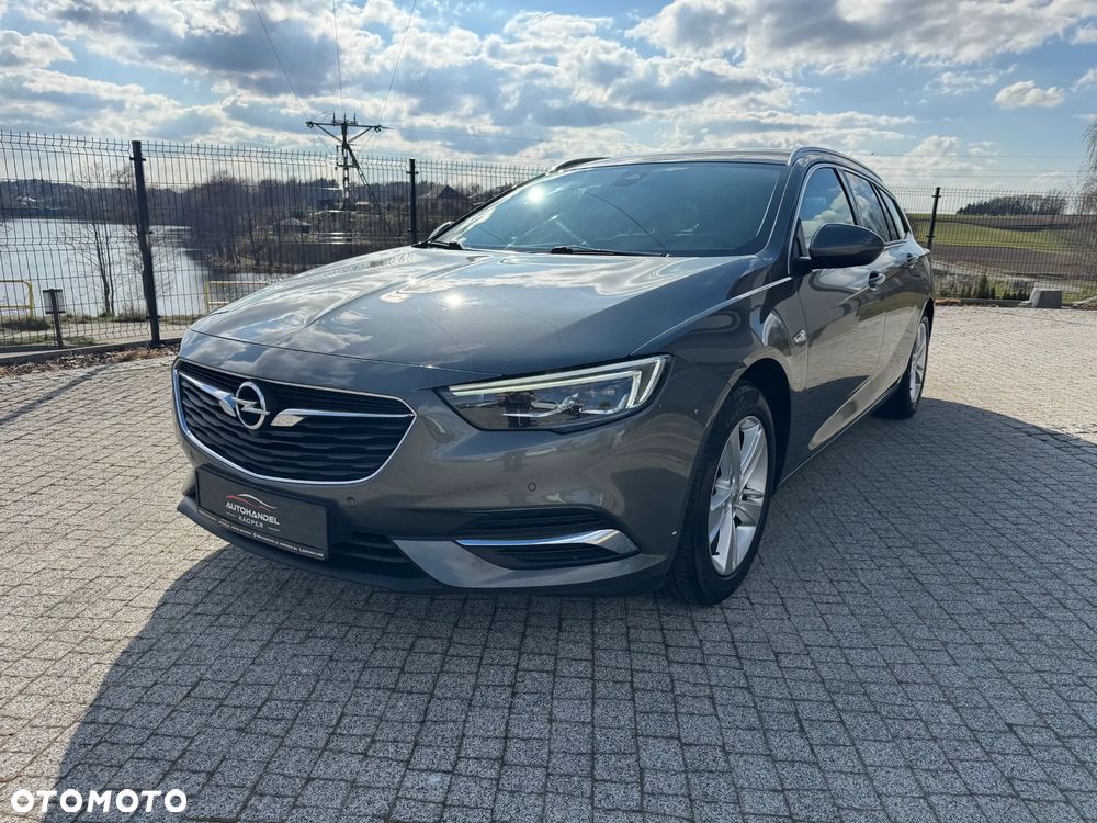 Opel Insignia - 1