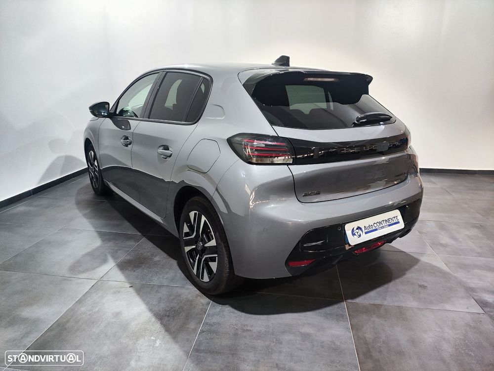 Peugeot 208 1.2 Hybrid Allure e-DCS6 - 31