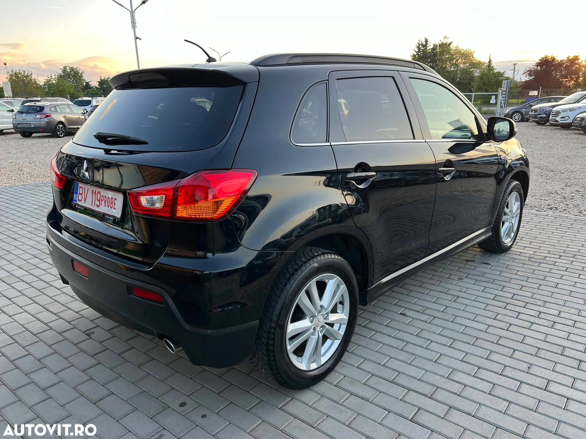 Mitsubishi ASX 1.8 DI-D 4WD Instyle - 2