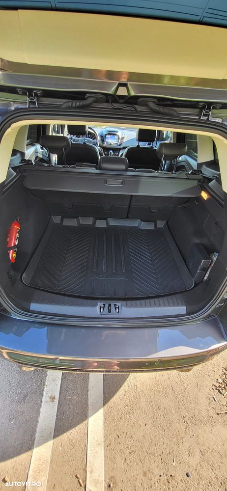 Ford Kuga 2.0 TDCi 4WD Powershift Vignale - 22