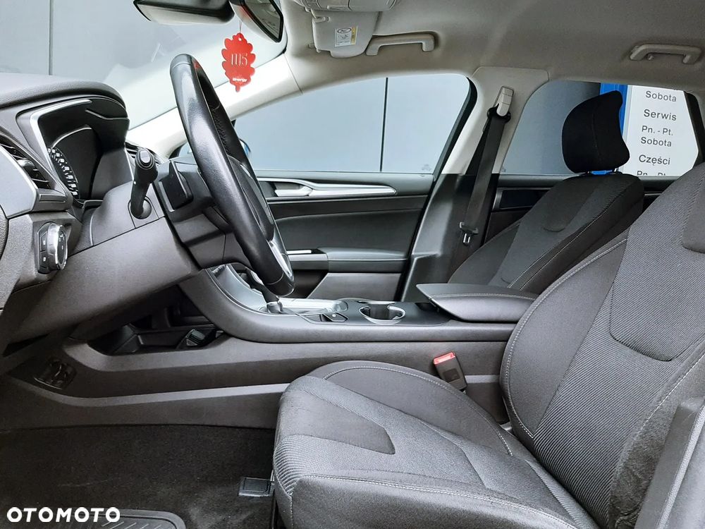 Ford Mondeo 2.0 TDCi Titanium PowerShift - 36