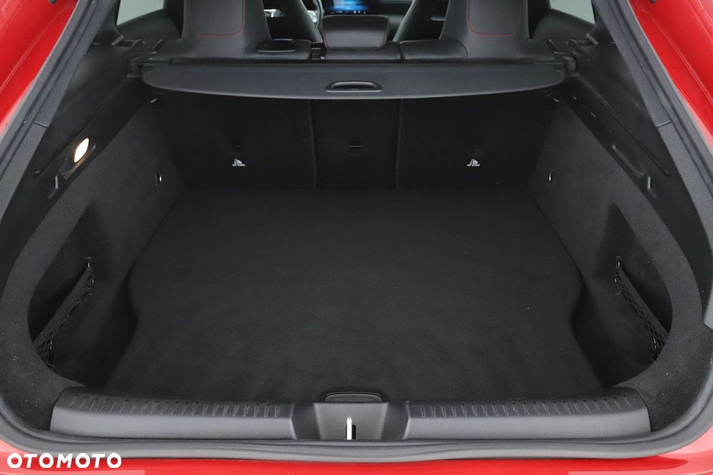 Mercedes-Benz CLA - 24
