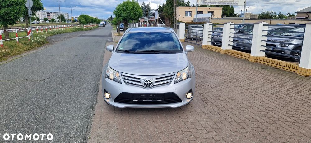 Toyota Avensis 2.2 D-4D Comfort - 2