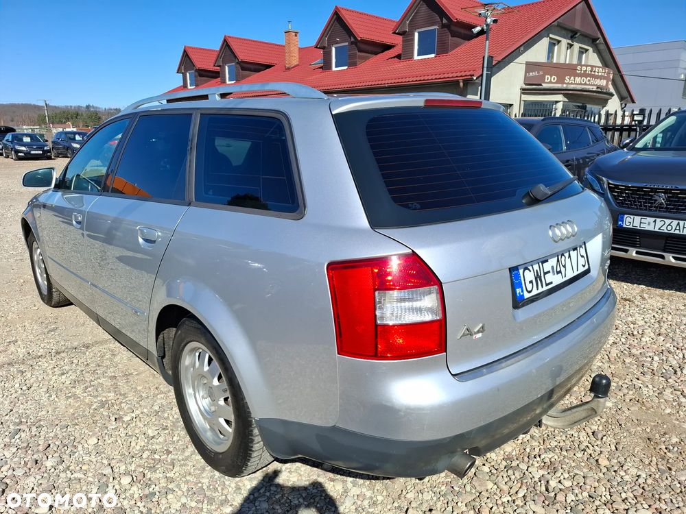 Audi A4 Avant - 9