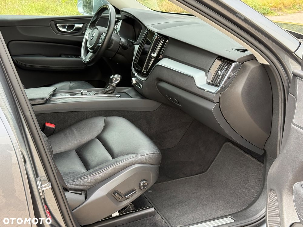 Volvo XC 60 T5 AWD Momentum - 15