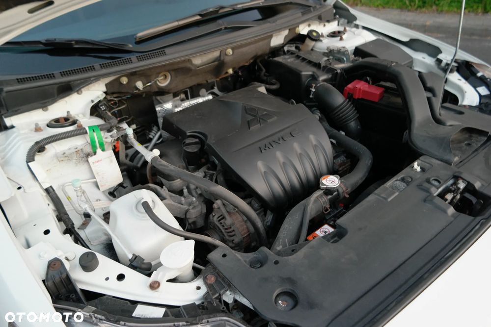 Mitsubishi Lancer - 31