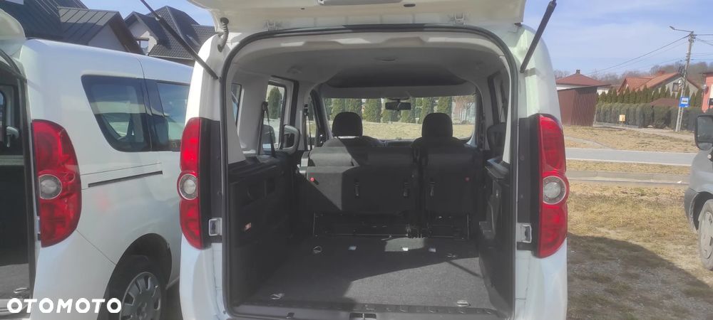 Fiat DOBLO multyat POLSKI SALON 1 WŁASCICIEL 5 OSÓB BEZWYPADKOWY - 5