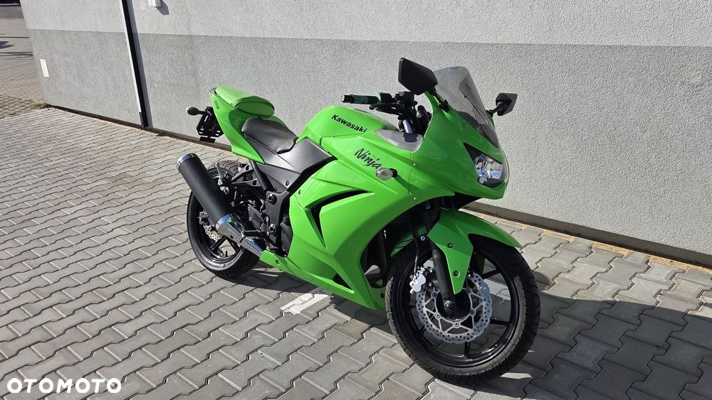 Kawasaki Ninja 250R - 2