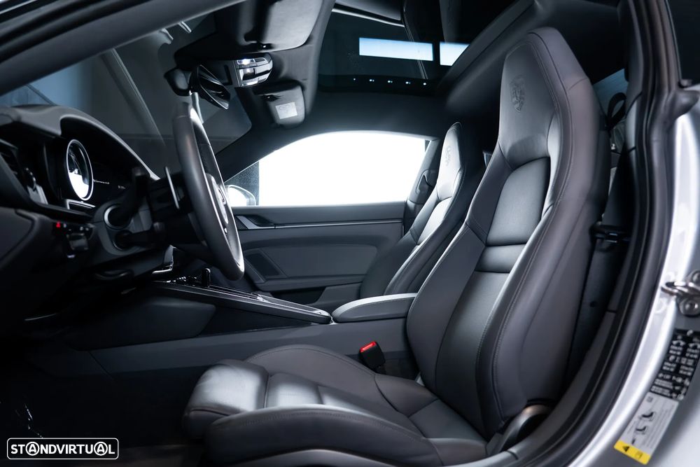 Porsche 911 (992) Carrera GTS PDK - 35