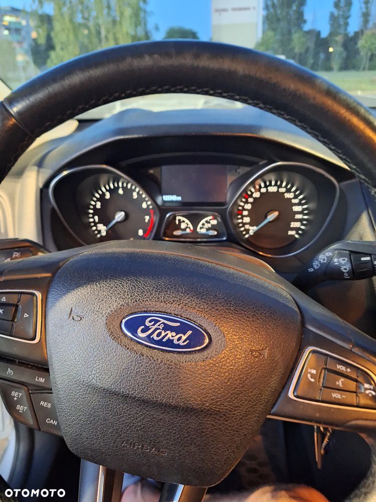 Ford Focus 1.6 Trend - 10