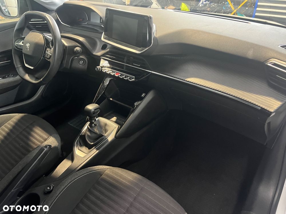 Peugeot 208 1.2 PureTech Style S&S - 14