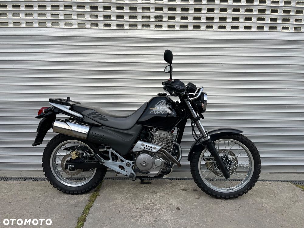 Honda SL - 25