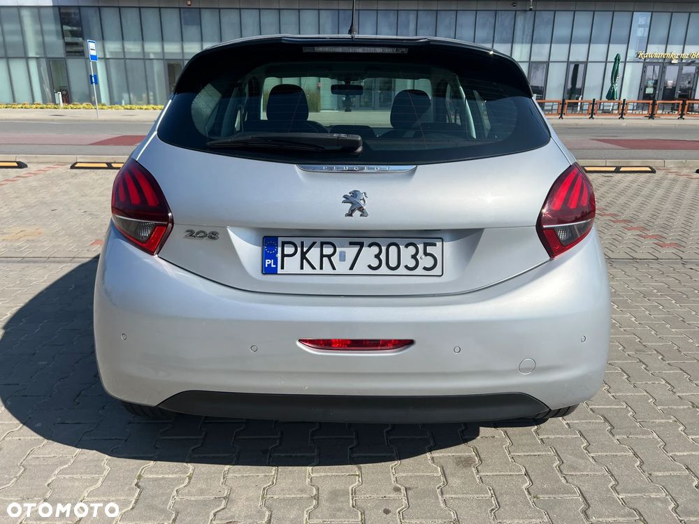 Peugeot 208 - 7