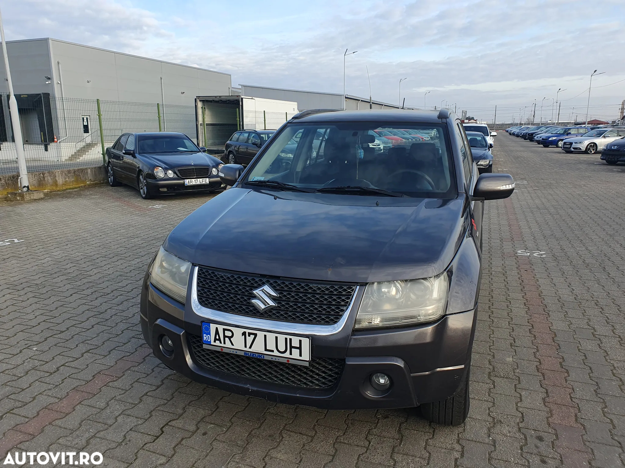 Suzuki Grand Vitara 1.9 DDIS JLX - 12