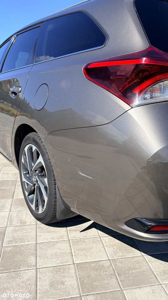 Toyota Auris 1.6 Premium Comfort - 7