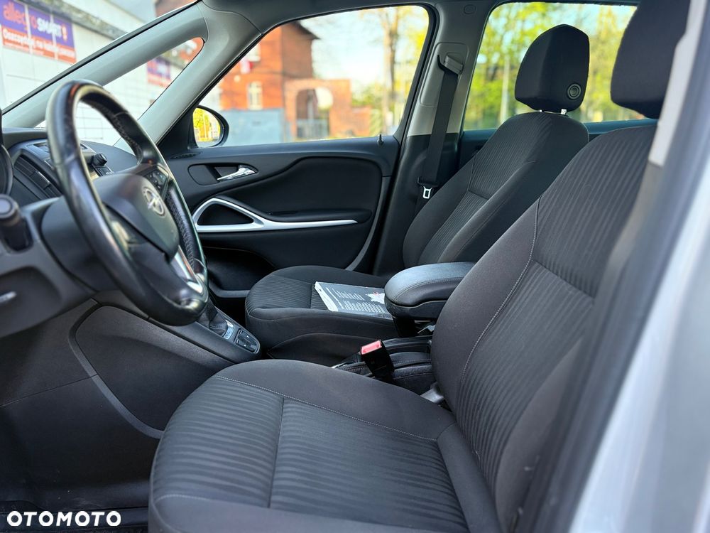 Opel Zafira - 28