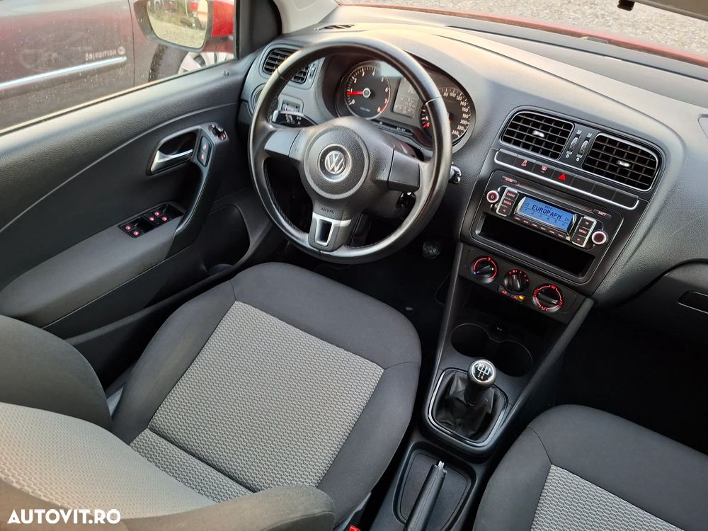 Volkswagen Polo - 11