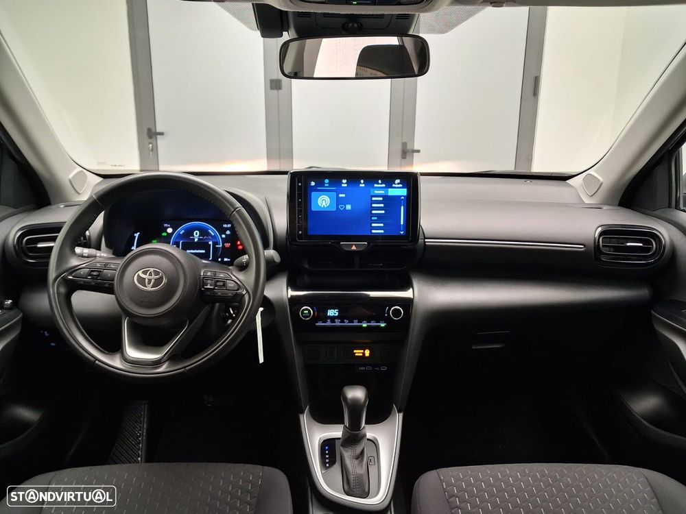 Toyota Yaris Cross 1.5 HDF Comfort Plus - 15