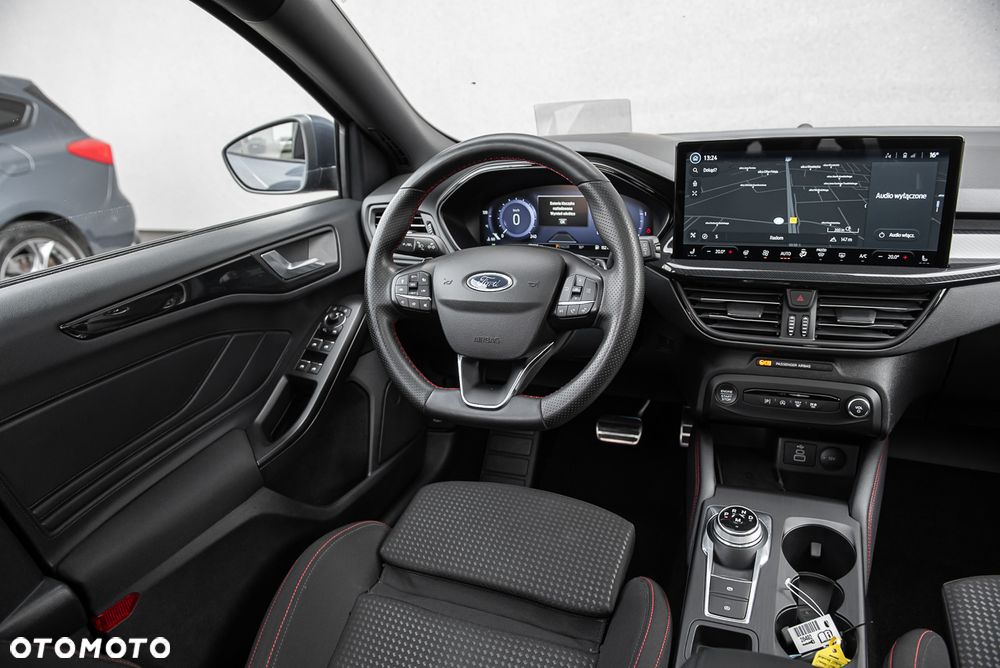 Ford Focus 1.5 EcoBlue Start-Stopp-System ST-LINE - 32