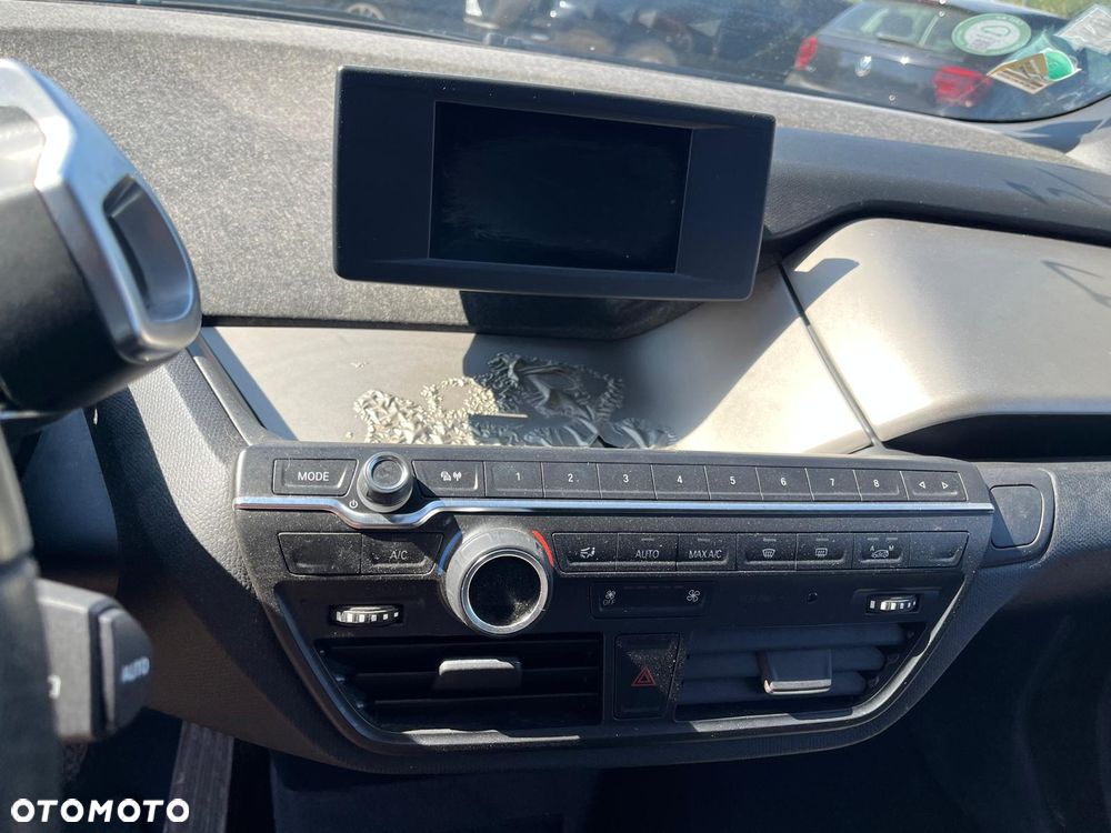 BMW i3 - 7
