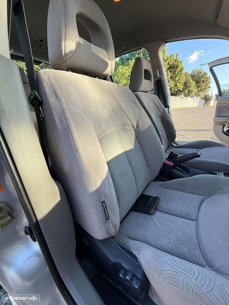 Nissan Almera 1.5 Comfort ABS+AC - 16