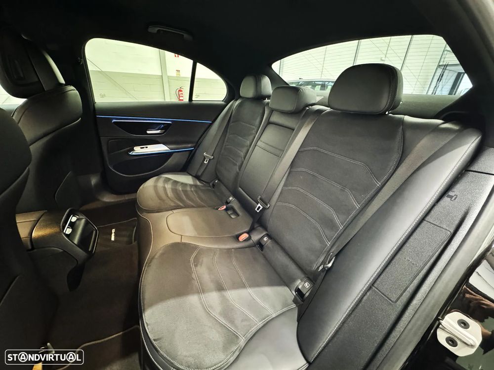 Mercedes-Benz E 300 de - 35