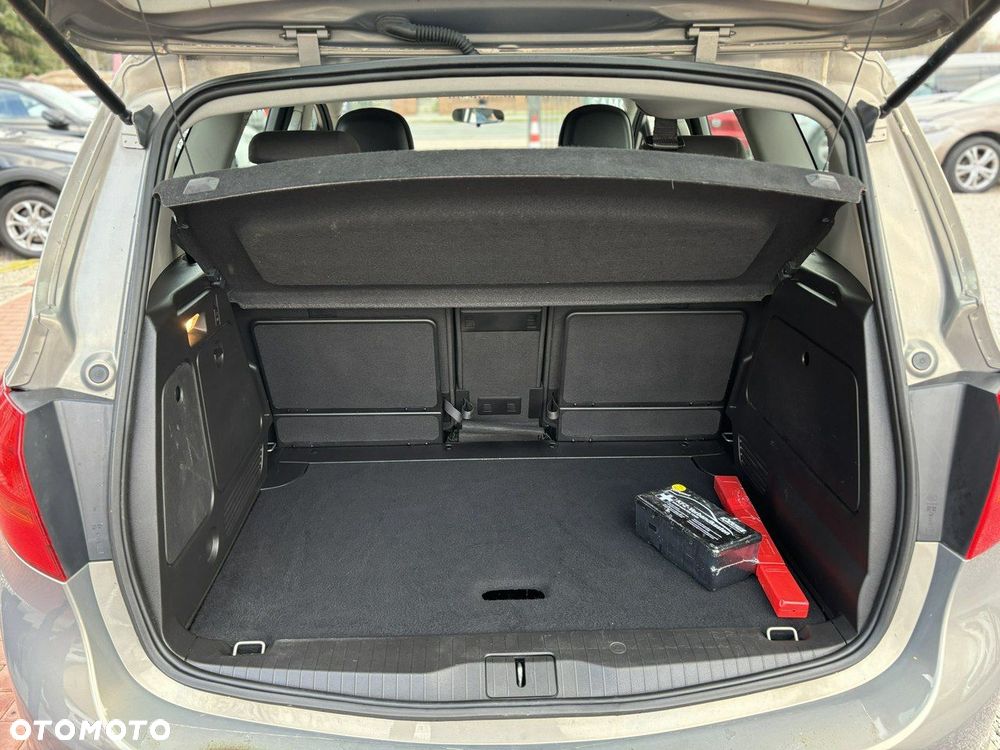 Opel Meriva - 22