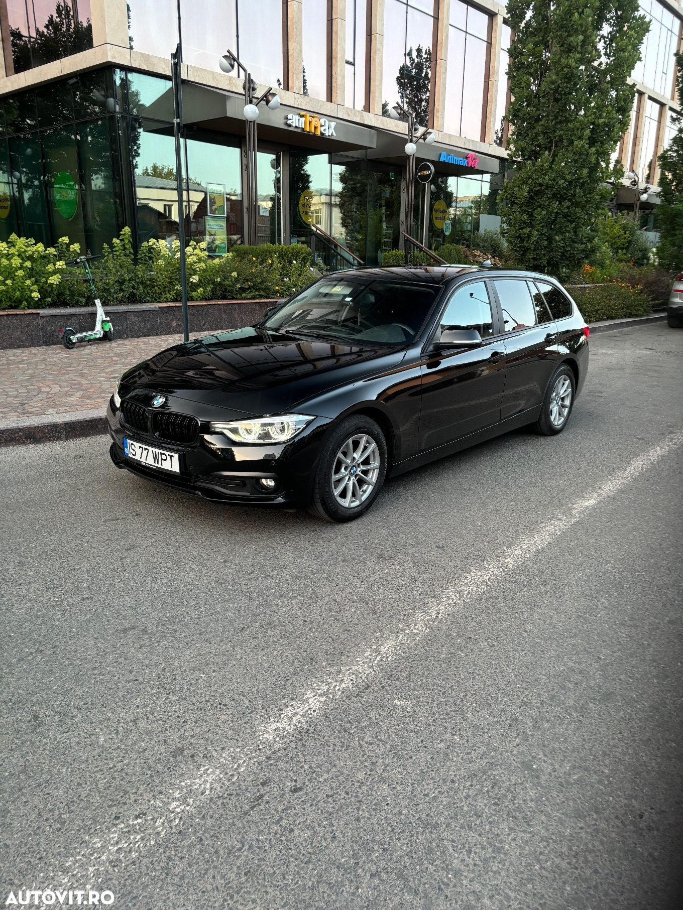 BMW Seria 3 318d Touring Aut. Advantage - 12