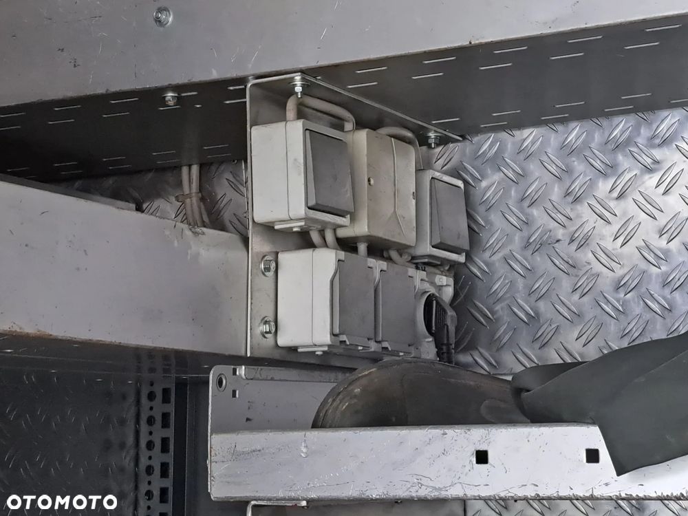 Mercedes-Benz Sprinter 515 CDI - 11