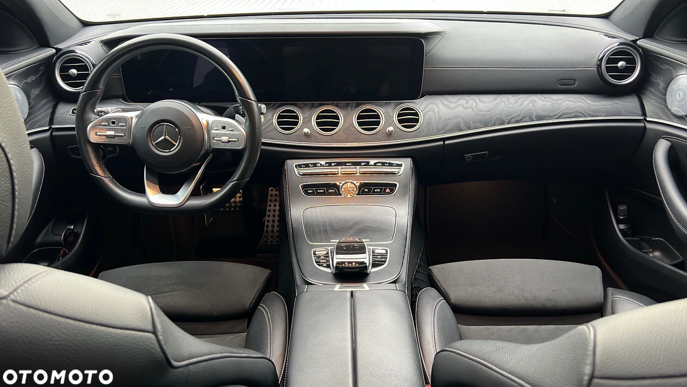 Mercedes-Benz Klasa E 220 d 4-Matic 9G-TRONIC - 8