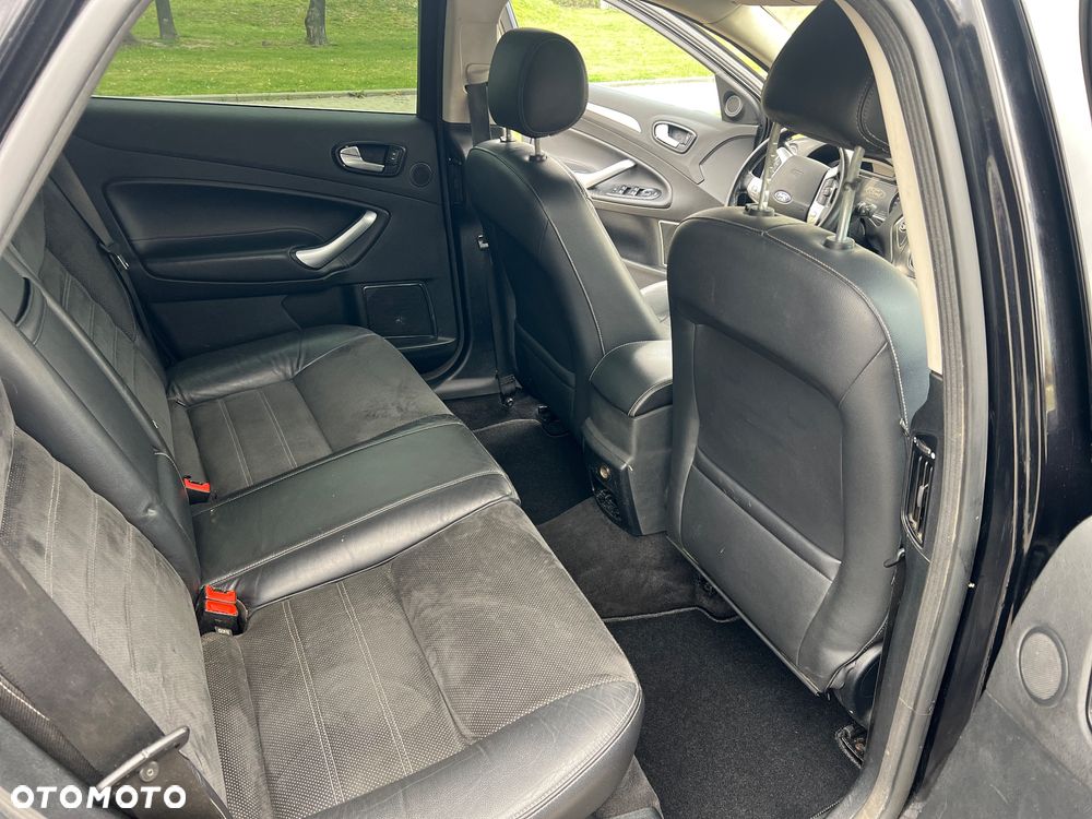 Ford Mondeo 2.0 TDCi Titanium X - 9