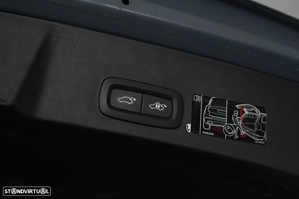 Volvo XC 40 1.5 T4 PHEV Inscription Expression - 37