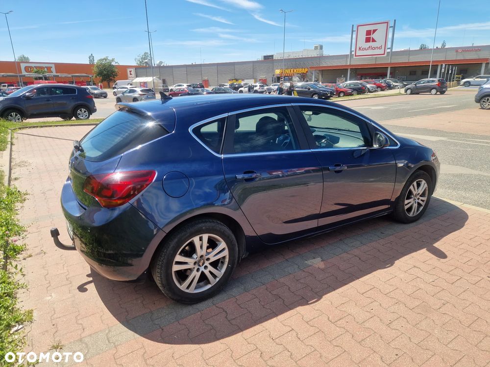 Opel Astra 1.4 T Cosmo - 5