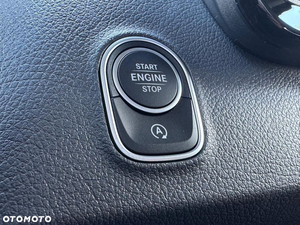 Mercedes-Benz Sprinter Furgon L3H2 317 cdi - 24
