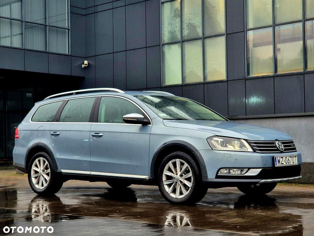 Volkswagen Passat Alltrack 2.0 TDI 4Motion DSG BlueMotion Tec - 4