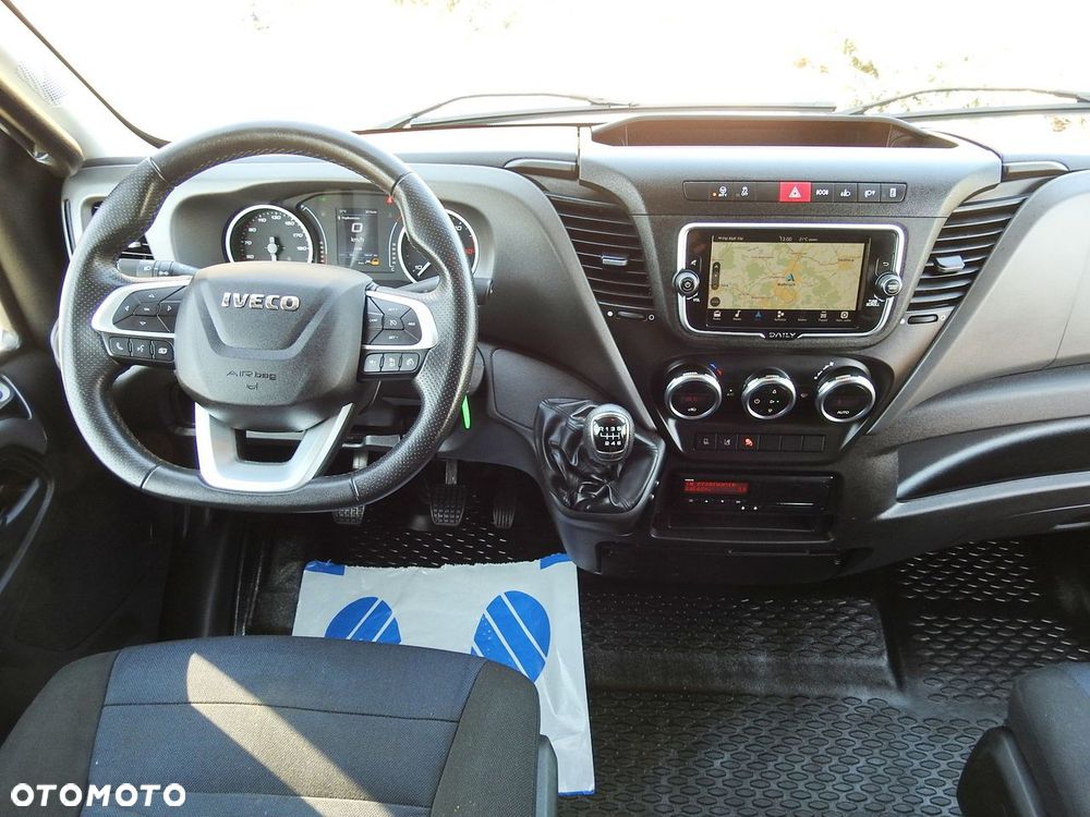 Iveco DAILY 70C18 KONTENER WINDA 14 PALET WEBASTO TEMPOMAT NAWIGACJA LEDY BLIŹNIACZE KOŁA KLIMATYZACJA  180KM - 30