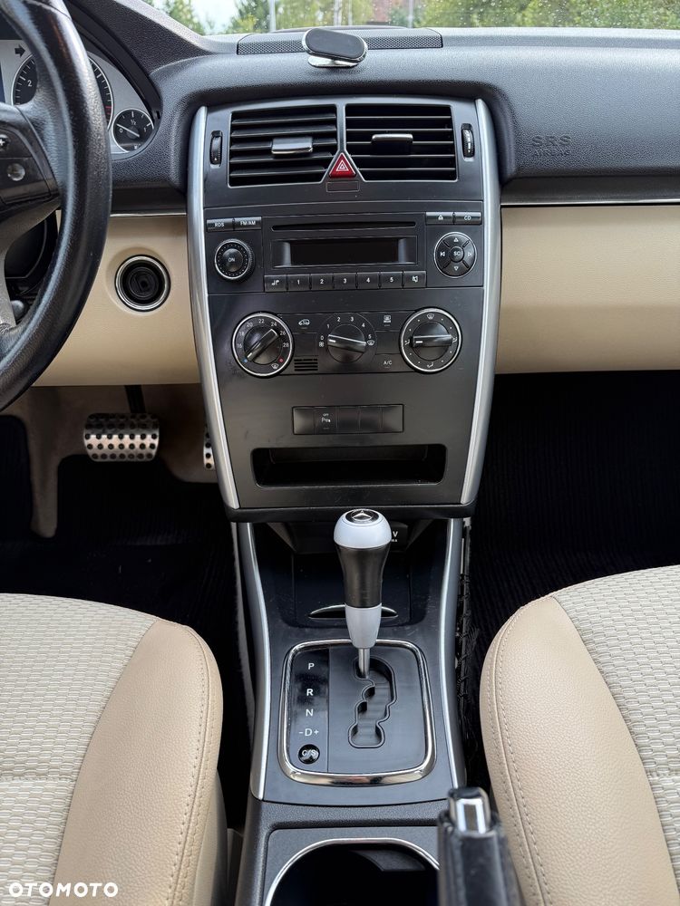 Mercedes-Benz Klasa B 200 Autotronic - 15
