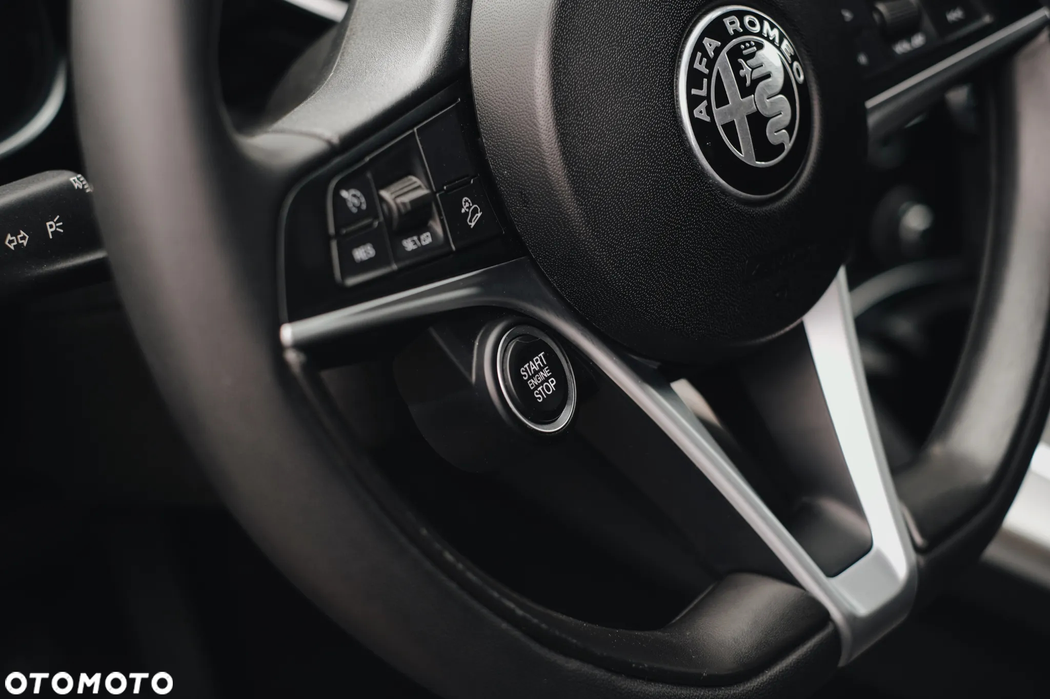 Alfa Romeo Stelvio 2.0 Turbo TI Q4 - 24