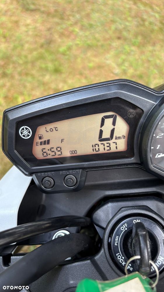Yamaha XJ - 16