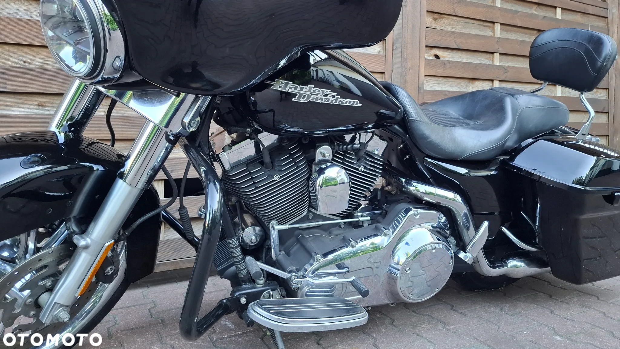 Harley-Davidson Touring Street Glide - 19