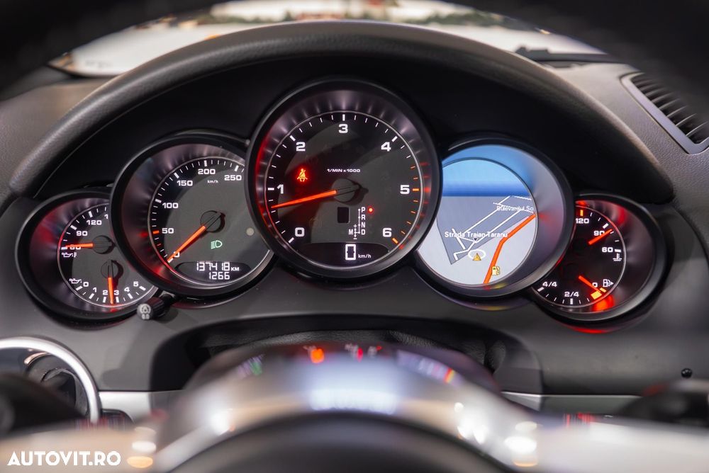 Porsche Cayenne Diesel Tiptronic S - 16