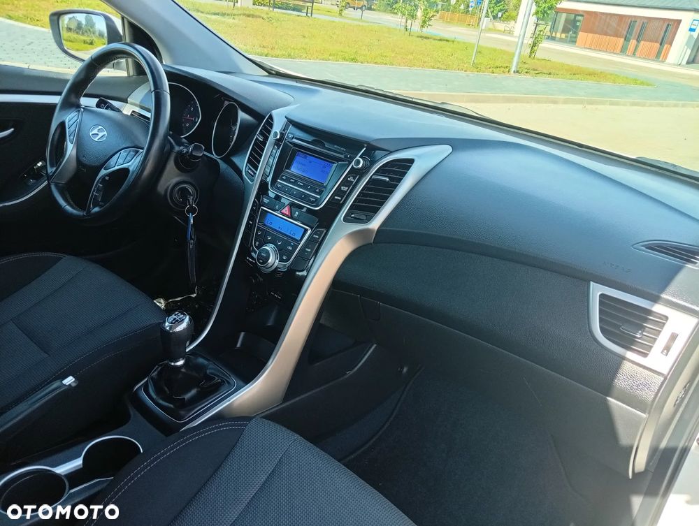 Hyundai i30 1.4 Blue Comfort - 32