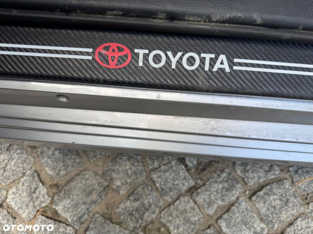 Toyota Corolla - 24