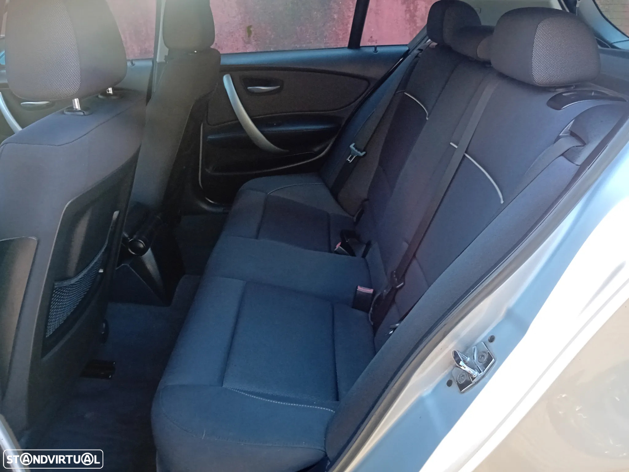 BMW 118 d Line Urban - 17