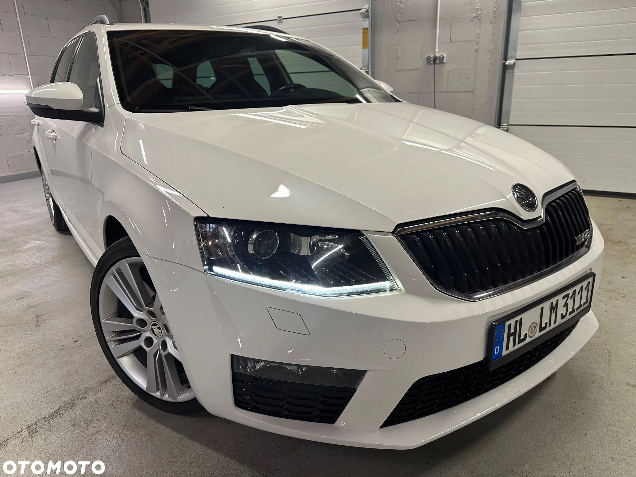 Skoda Octavia Combi 2.0 TDI RS - 2