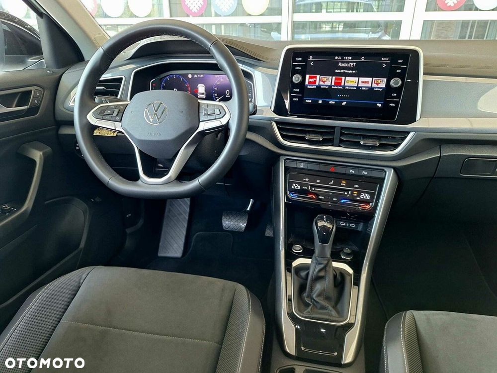 Volkswagen T-Roc - 12