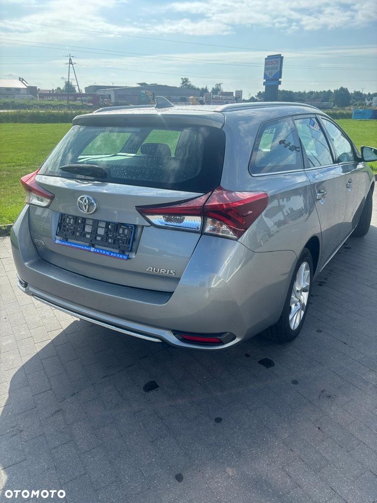 Toyota Auris 1.33 Dual-VVT-i Comfort - 2