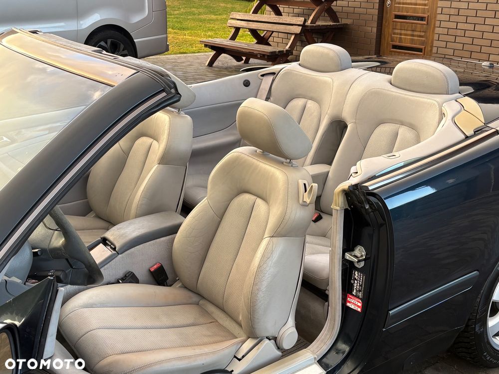 Mercedes-Benz CLK - 11