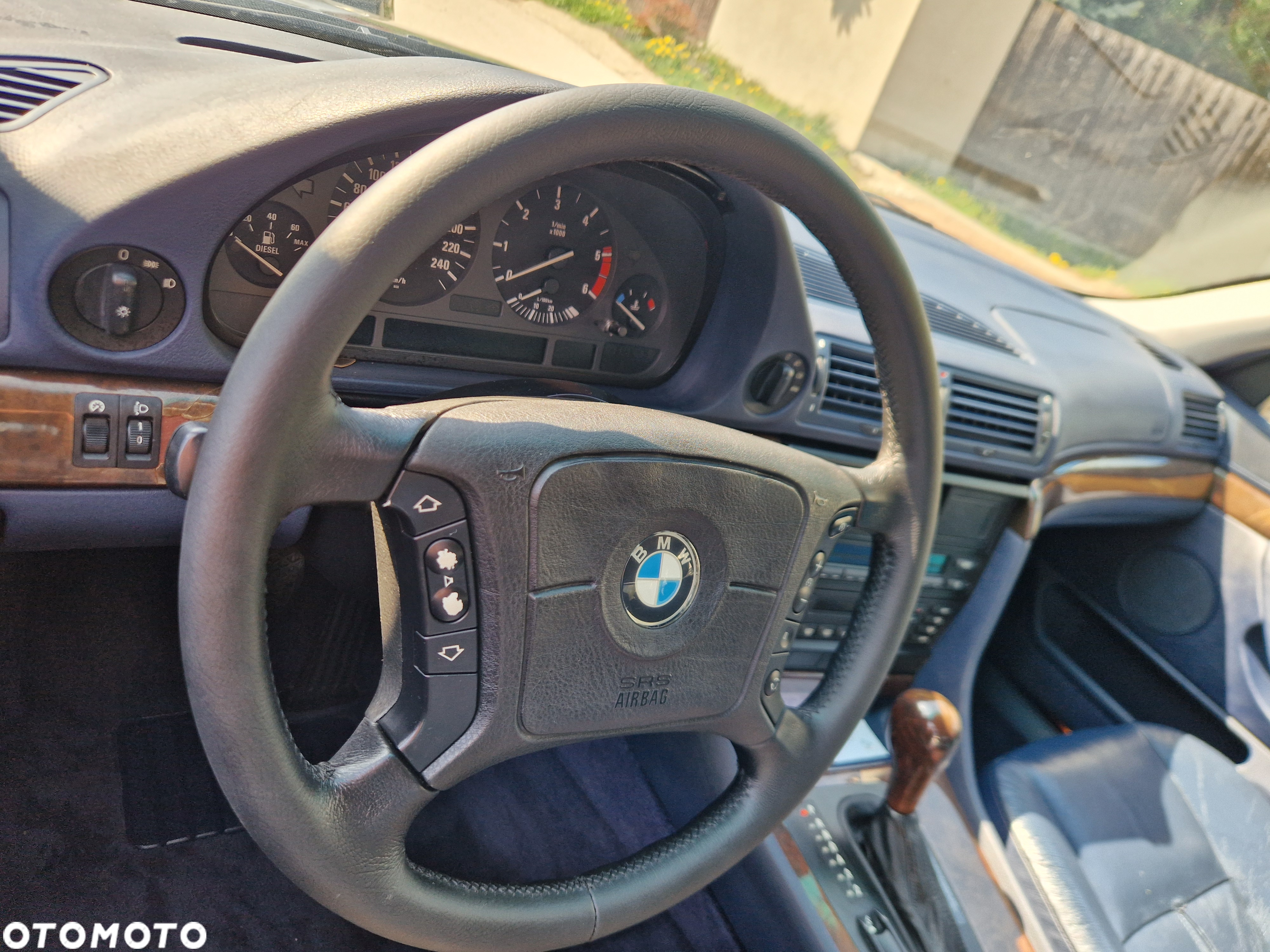 BMW Seria 7 - 33