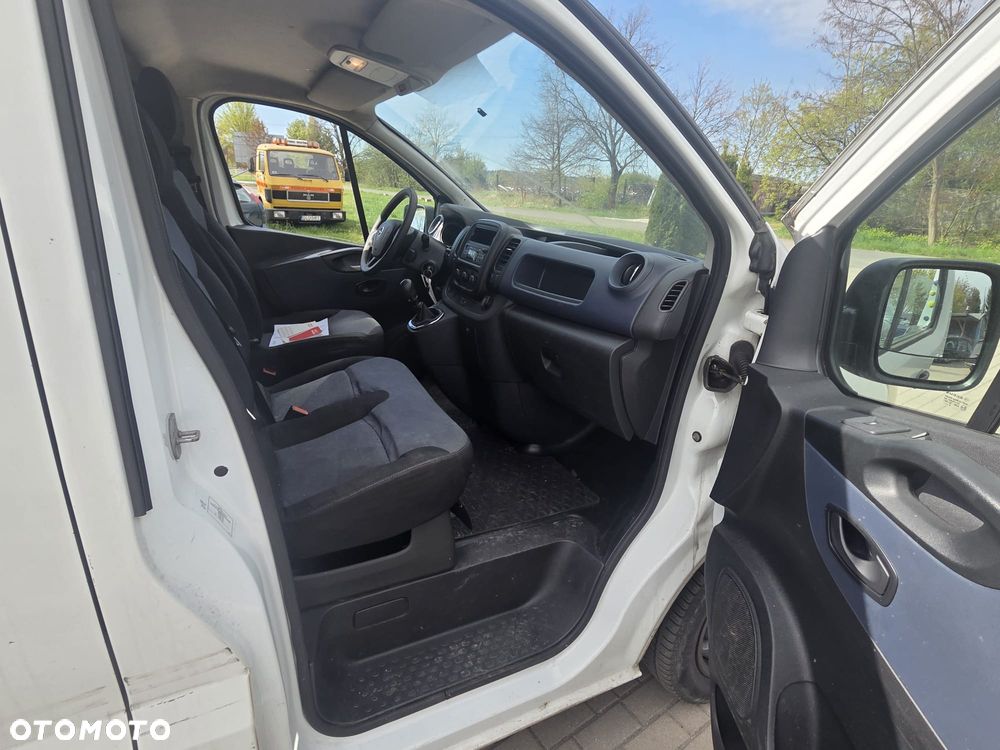 Opel VIVARO - 11